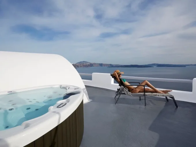 Luxurious Suites for Sale in Oia, Santorini