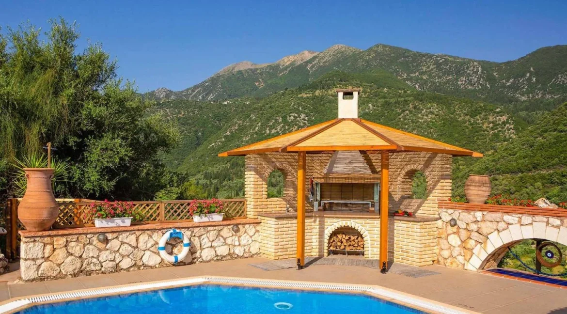 Luxurious Villa for Sale in Lefkada 11