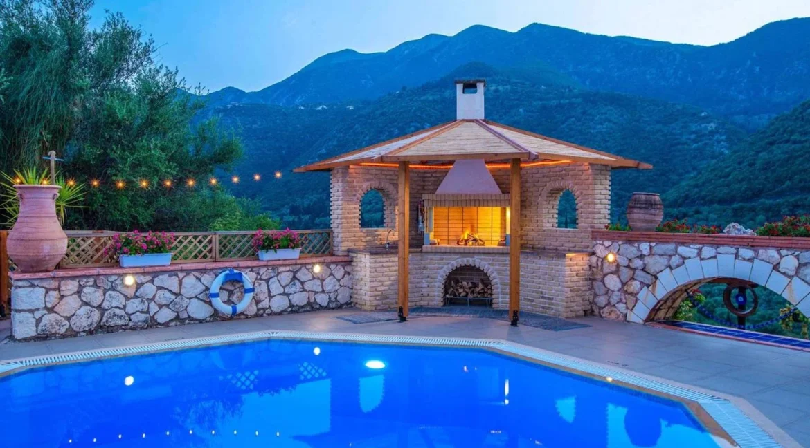 Luxurious Villa for Sale in Lefkada 6