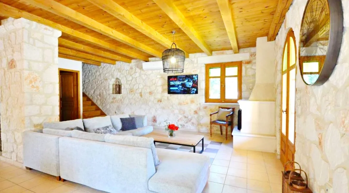 Stone Villa for sale in Zakynthos Akrotiri 2