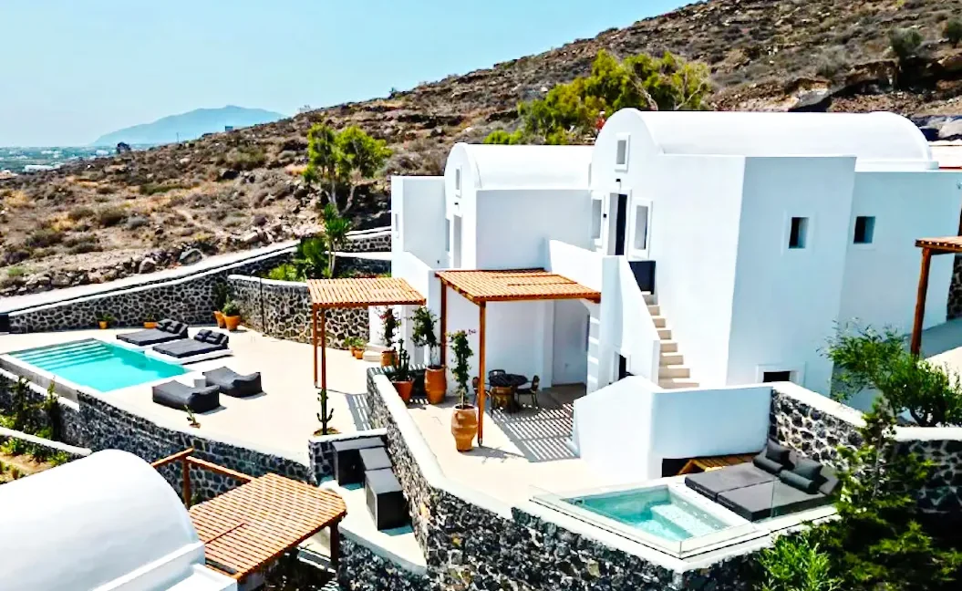 Hotel in Imerovigli Santorini for sale 2