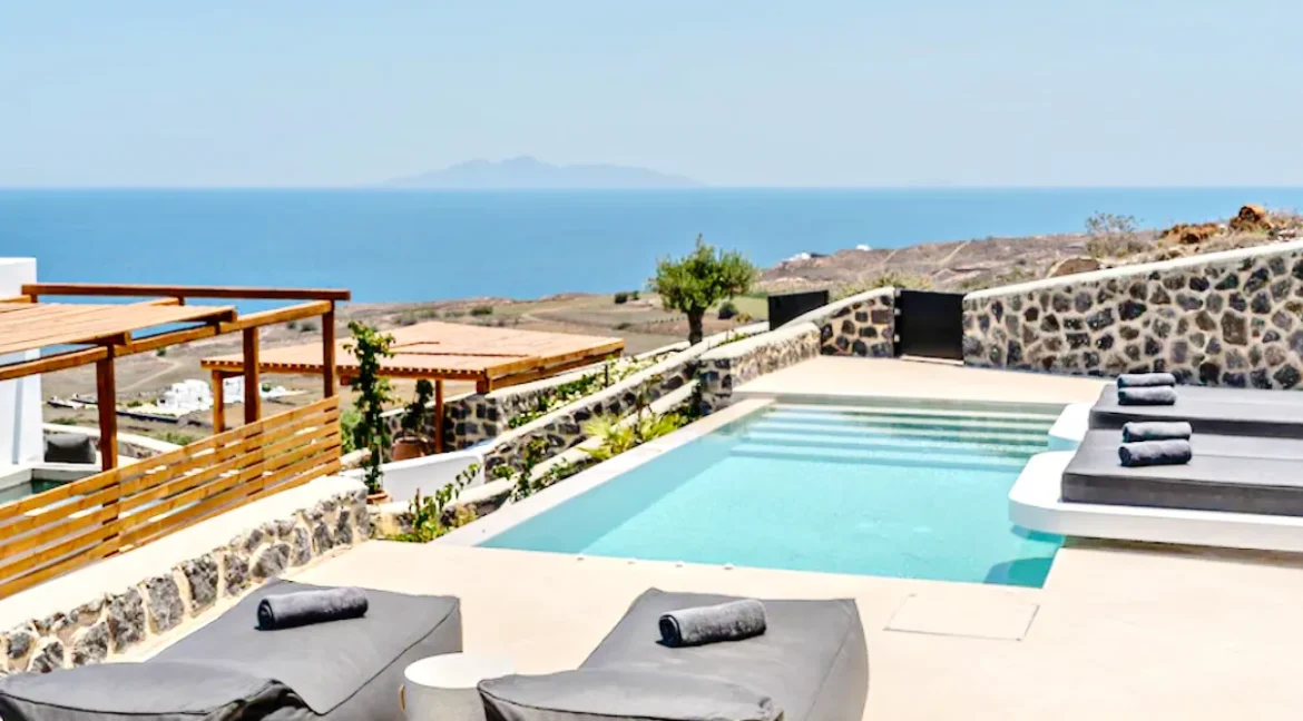 Hotel in Imerovigli Santorini for sale 3