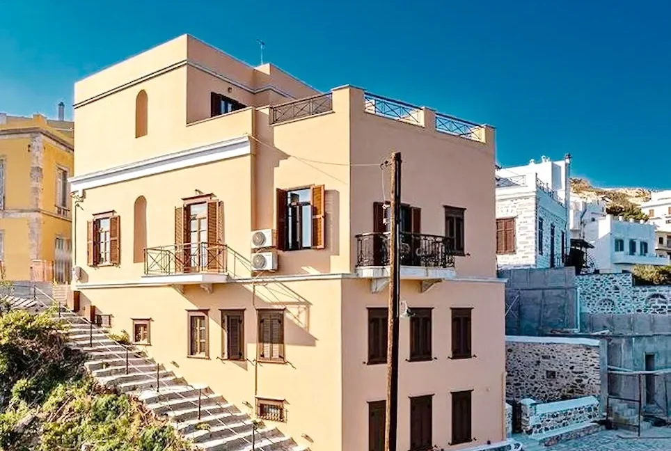 Luxurious 19th-Century Mansion in Ermoupolis, Syros for sale 2