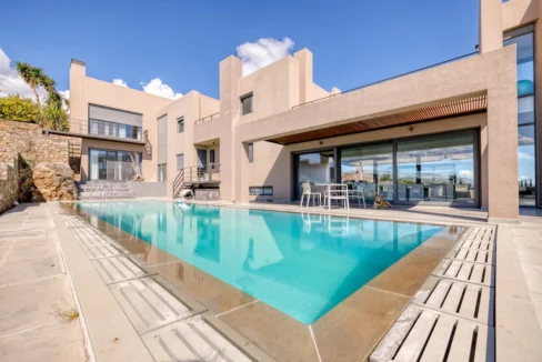 Luxurious Villa for Sale in Athens, Greece 14