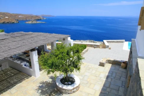 Seaside Property for sale at Kythnos Island 1