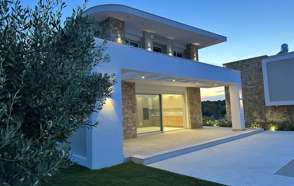 Seaview Villa for sale in Chalkidiki 14