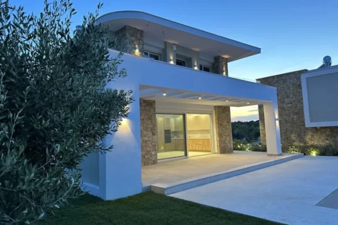 Seaview Villa for sale in Chalkidiki 14