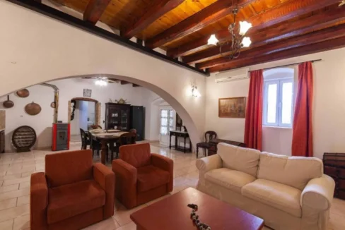 Traditional Mansion in the South of Corfu for sale 9