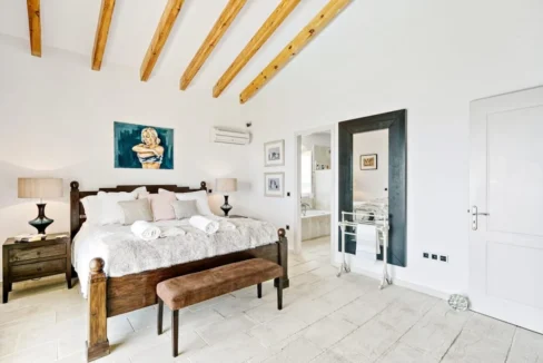 Luxurious Hilltop Retreat in Nissaki, Corfu 20