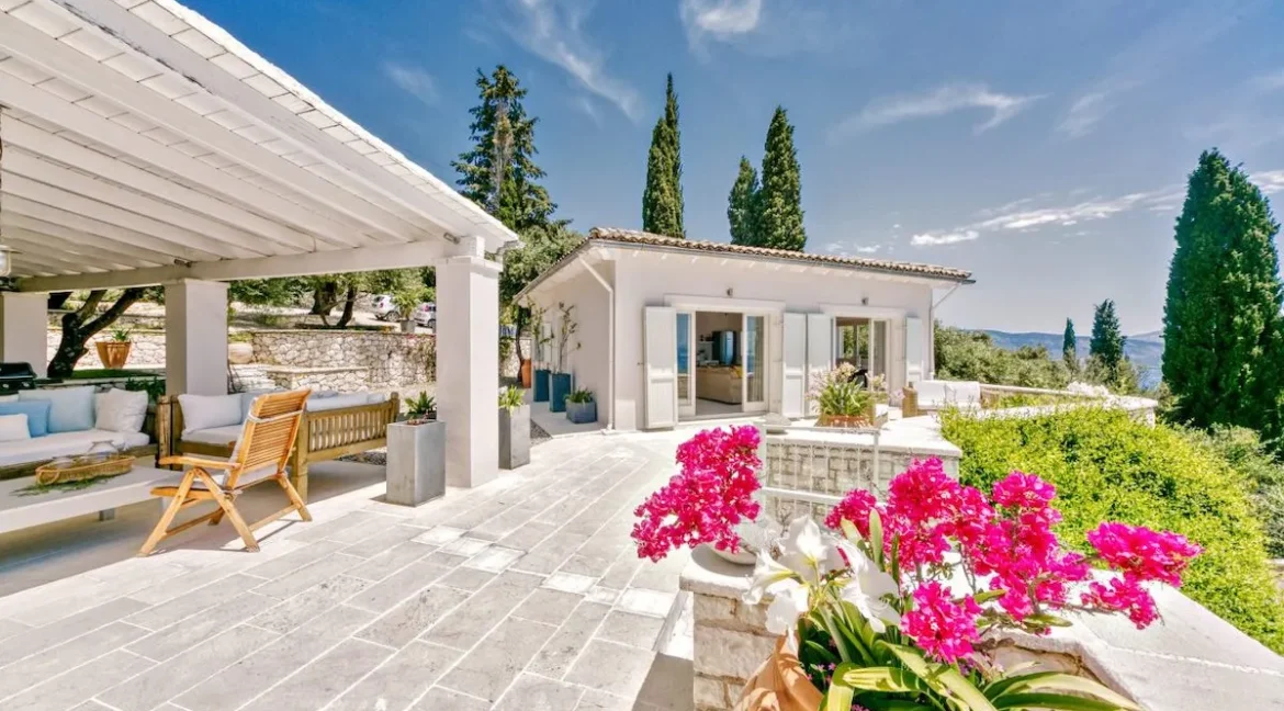 Luxurious Hilltop Retreat in Nissaki, Corfu 37
