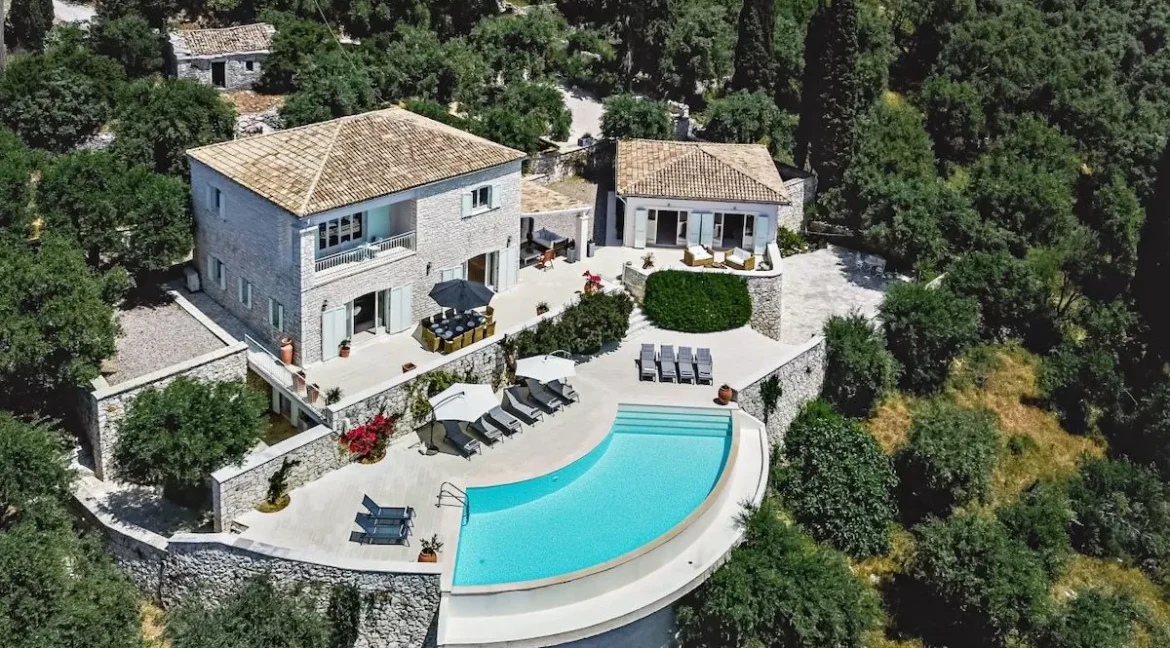 Luxurious Hilltop Retreat in Nissaki, Corfu 38