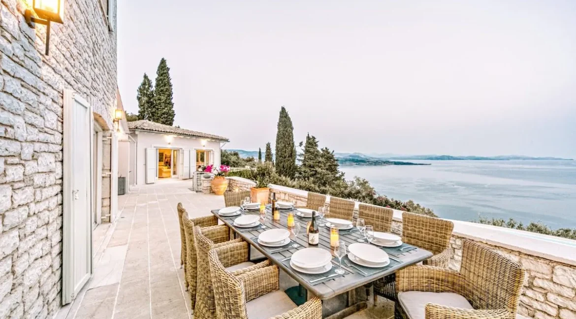 Luxurious Hilltop Retreat in Nissaki, Corfu 4