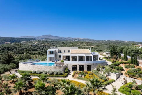Luxurious sea-view villa in Rethymno Crete for Sale 1