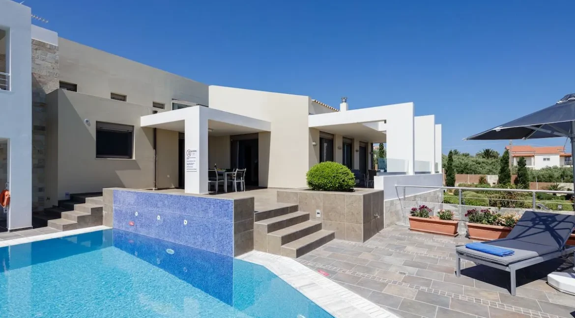 Luxurious sea-view villa in Rethymno Crete for Sale 10