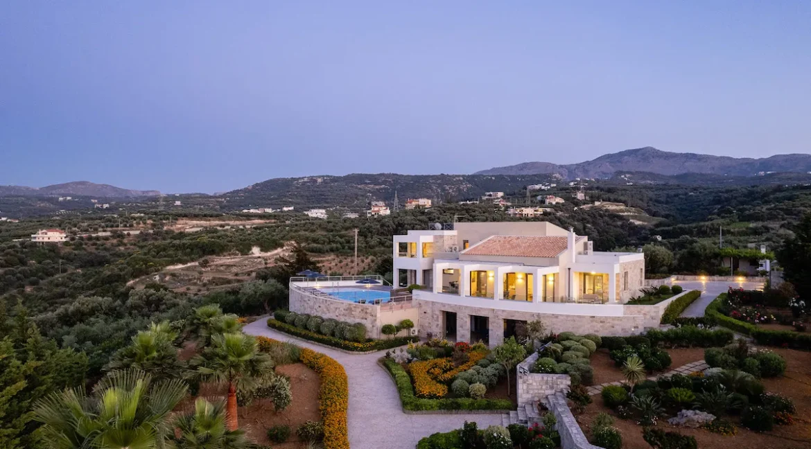 Luxurious sea-view villa in Rethymno Crete for Sale 4