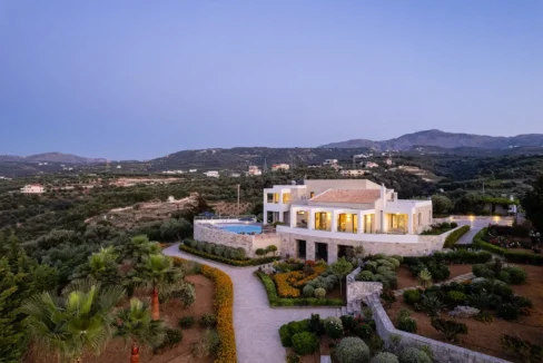 Luxurious sea-view villa in Rethymno Crete for Sale 4