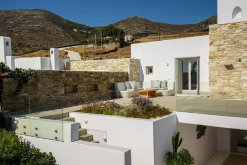 Luxury Design Villa with Unlimited Views in Paros 20