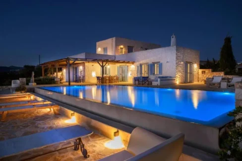 Traditional Cycladic Villa in Paros for sale 24