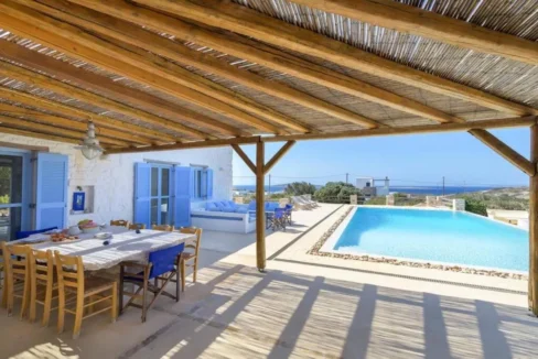 Traditional Cycladic Villa in Paros for sale 27