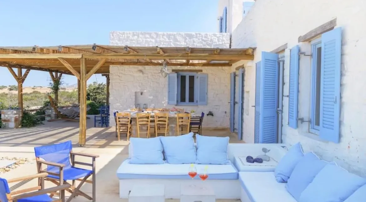 Traditional Cycladic Villa in Paros for sale 28