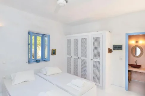 Traditional Cycladic Villa in Paros for sale 3