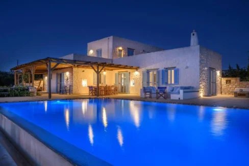 Traditional Cycladic Villa in Paros for sale 31