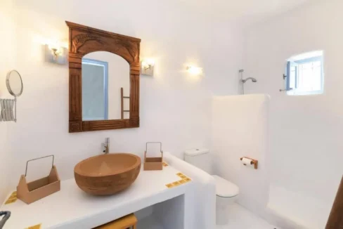 Traditional Cycladic Villa in Paros for sale 7