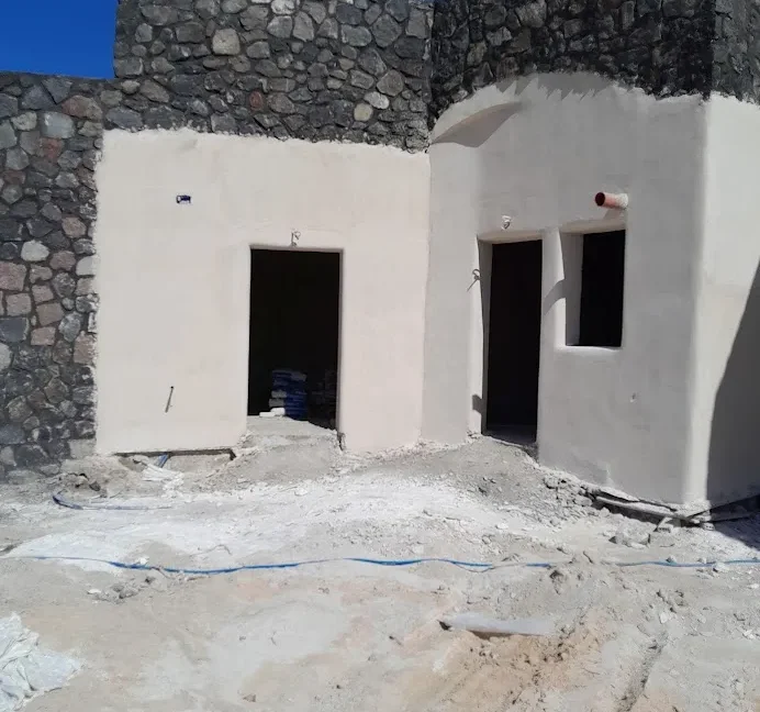 Houses under construction for sale in Thirasia 7