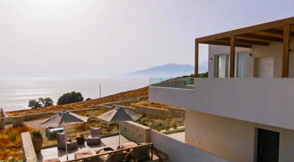 Luxurious Seaside Villa in Crete for sale 17