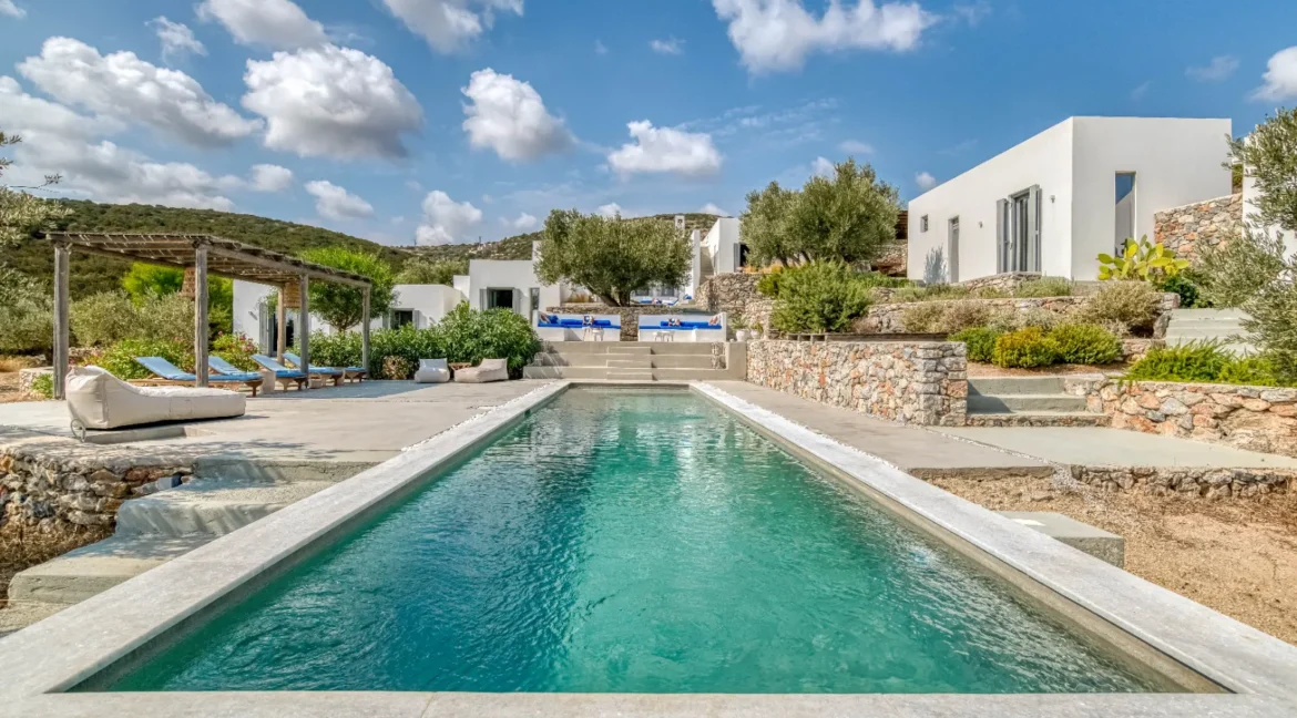 Luxurious Villa for Sale in Paros Greece 19