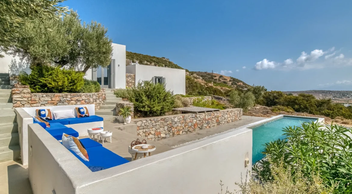 Luxurious Villa for Sale in Paros Greece 3