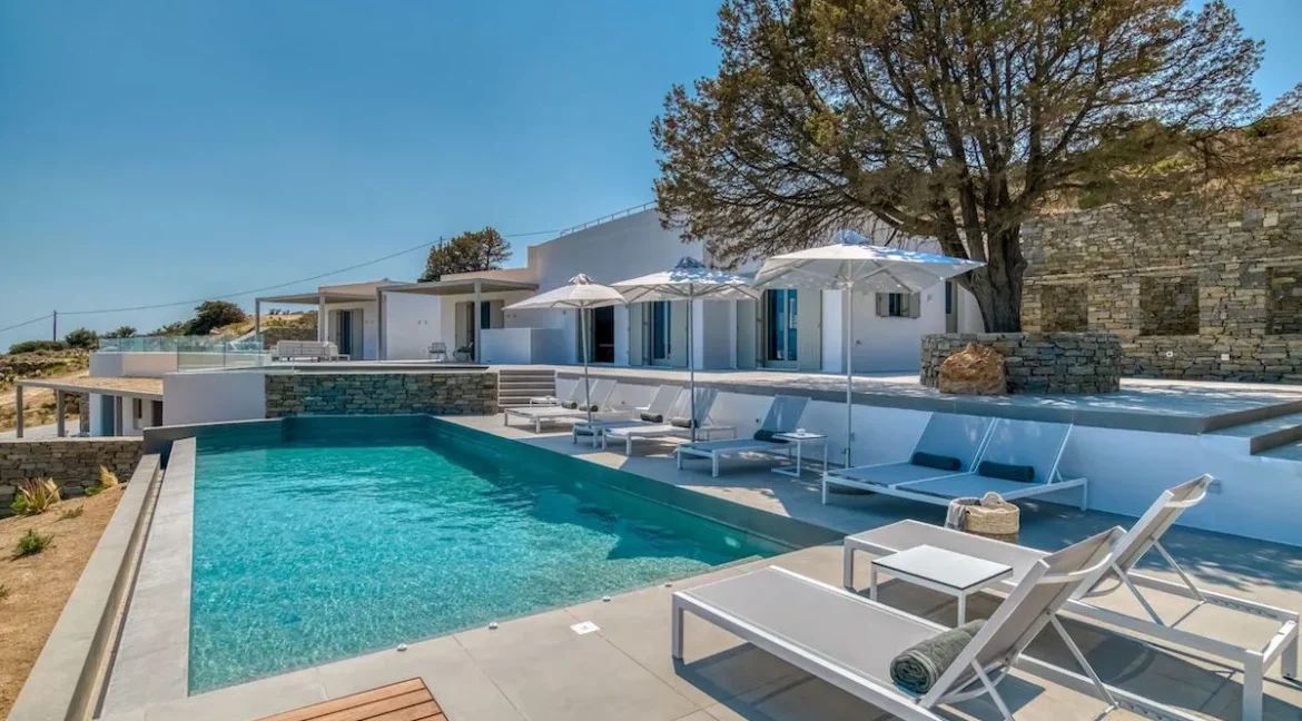 Luxury living in this contemporary villa at Paros, for sale 18