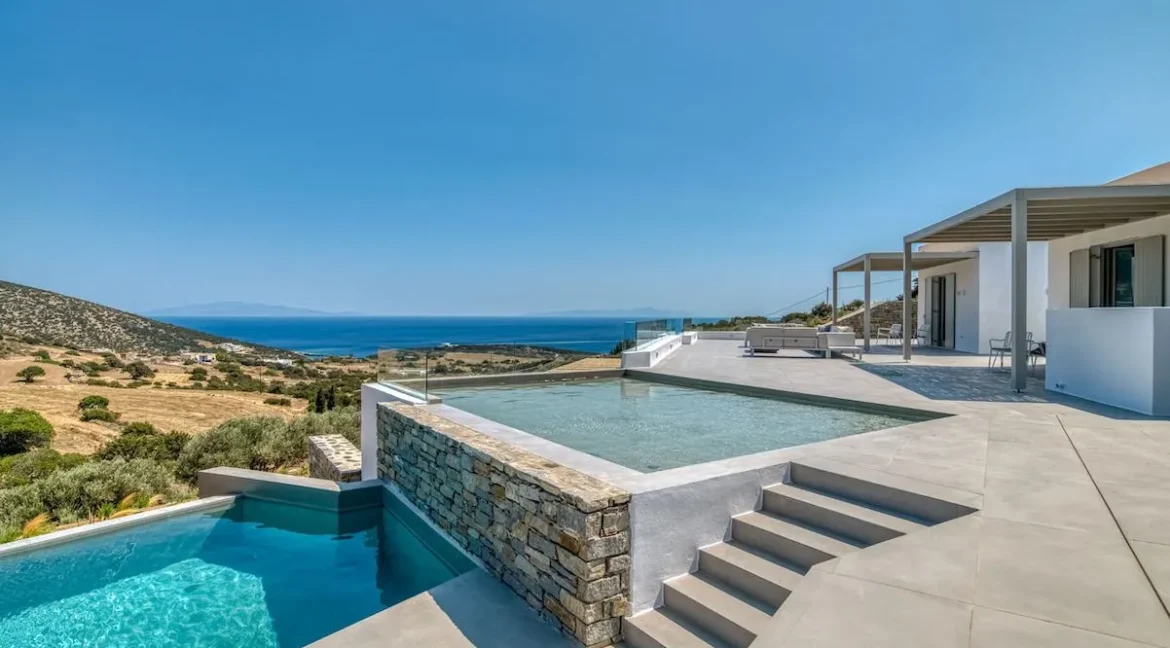 Luxury living in this contemporary villa at Paros, for sale 28