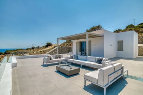 Luxury living in this contemporary villa at Paros, for sale 32