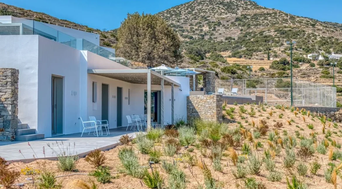 Luxury living in this contemporary villa at Paros, for sale 33