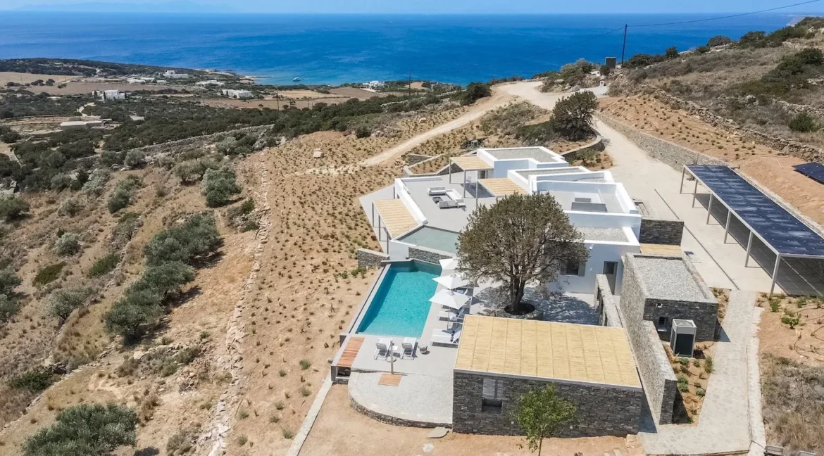 Luxury living in this contemporary villa at Paros, for sale 7