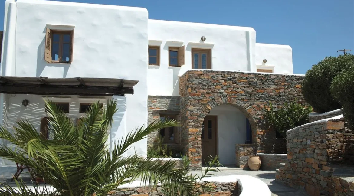 Seaside Property for sale at Kythnos Island 1