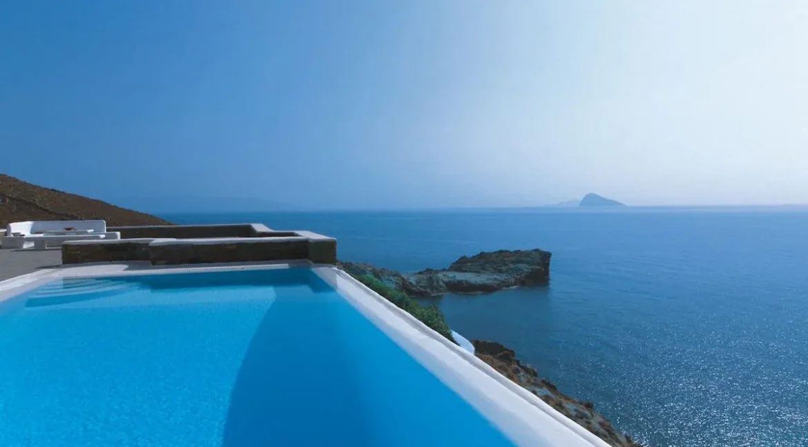 Seaside Property for sale at Kythnos Island 10