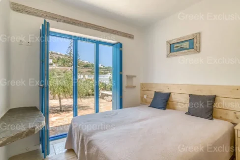 Seaview Villa for Sale in Paros, walking distance to the beach 3