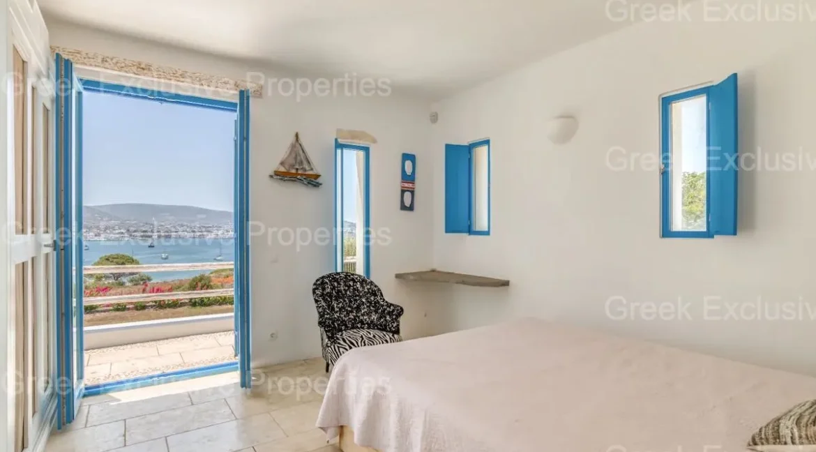 Seaview Villa for Sale in Paros, walking distance to the beach 4