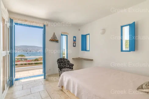 Seaview Villa for Sale in Paros, walking distance to the beach 4