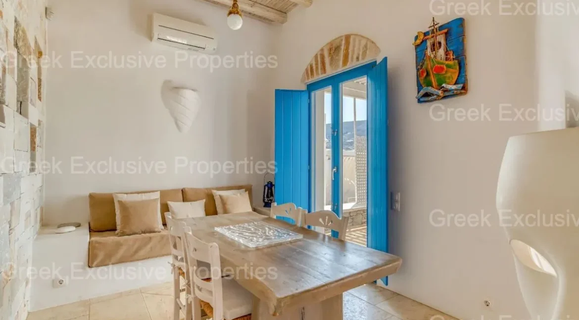 Seaview Villa for Sale in Paros, walking distance to the beach 5