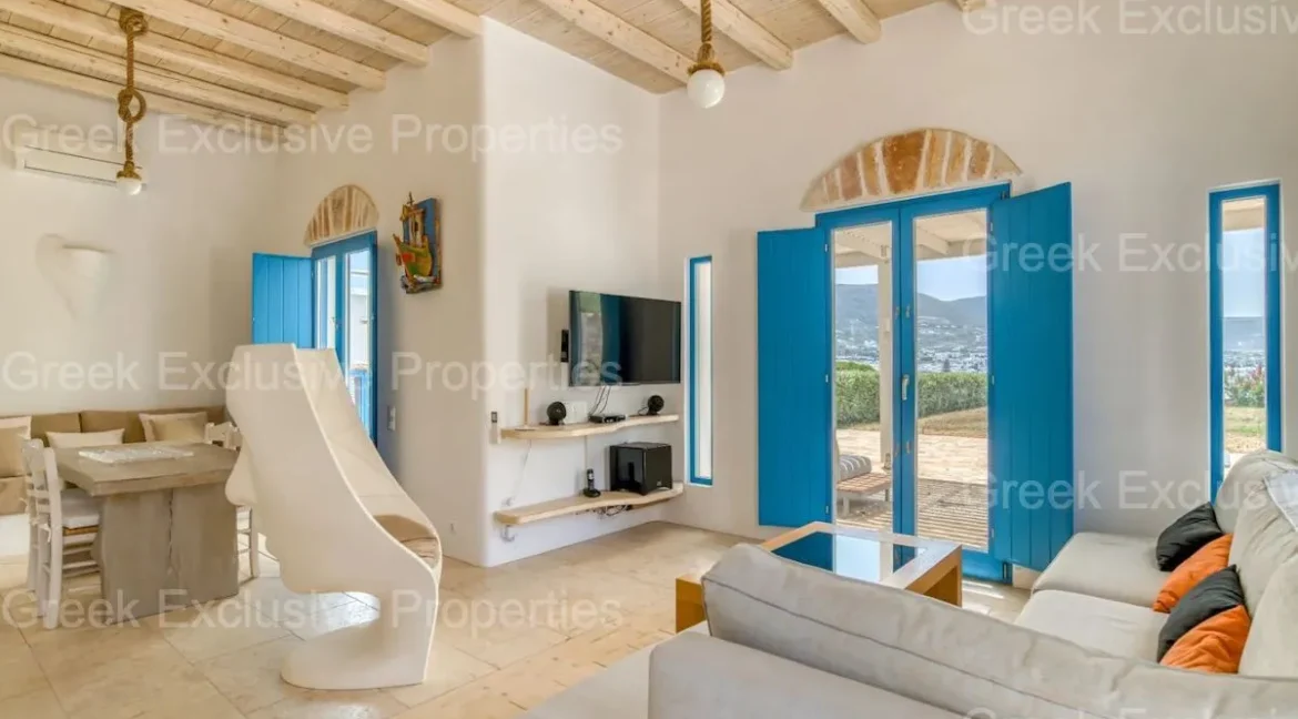 Seaview Villa for Sale in Paros, walking distance to the beach 7