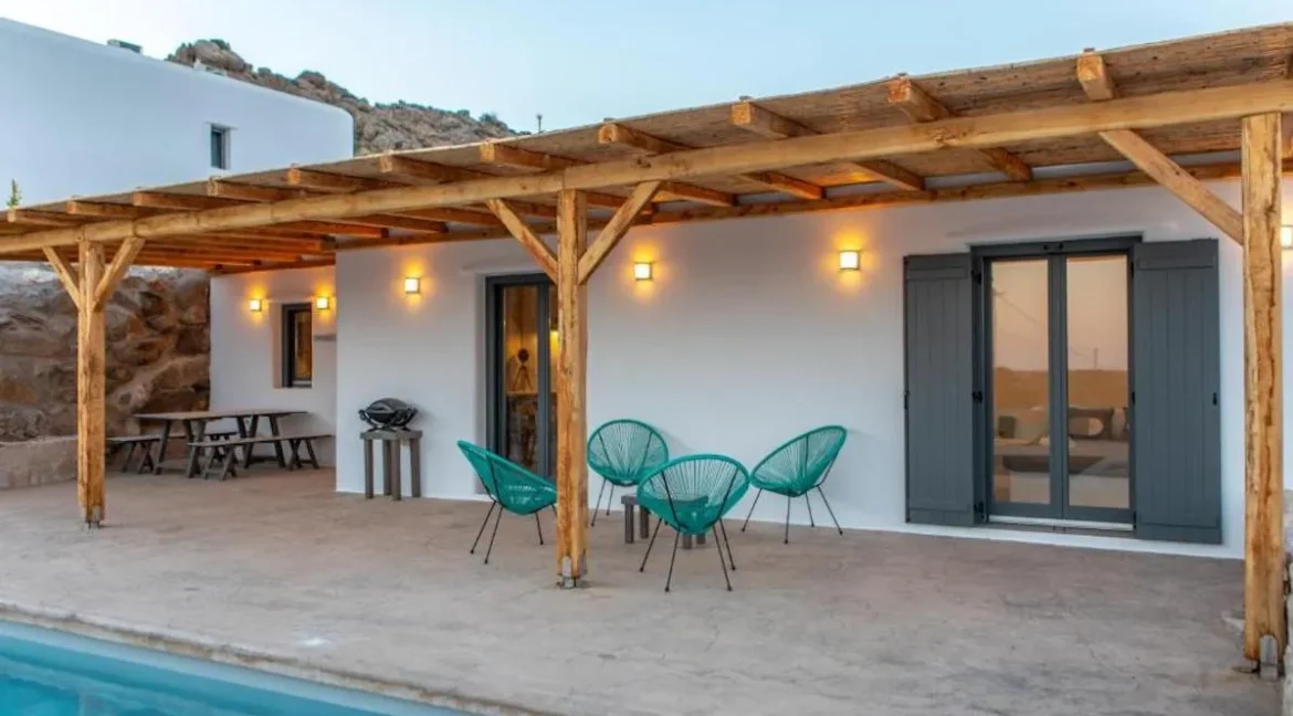 Two houses in Naxos for sale, Mikri Vigla 34