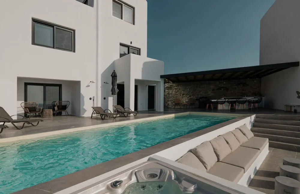 Villa for sale in Naxos, Mikri Vigla 14