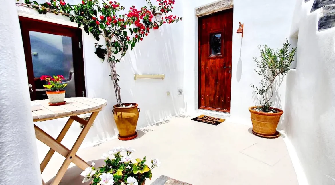 Complex of Cave Houses in Santorini for sale 11