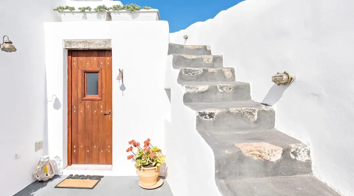 Complex of Cave Houses in Santorini for sale 25