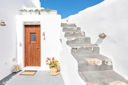 Complex of Cave Houses in Santorini for sale 25