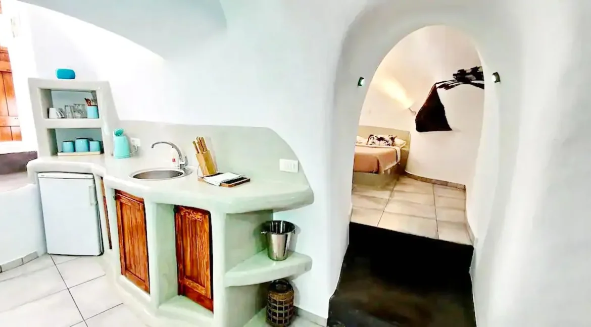 Complex of Cave Houses in Santorini for sale 41