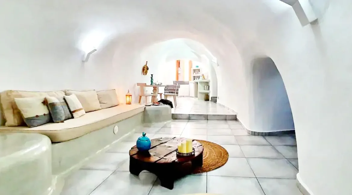 Complex of Cave Houses in Santorini for sale 44